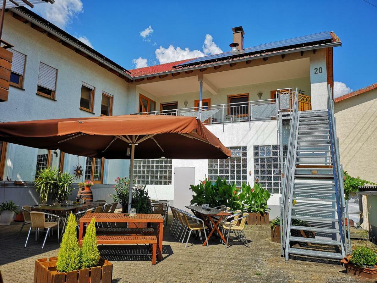 Gasthaus Zum Loewen Seckach Экстерьер фото